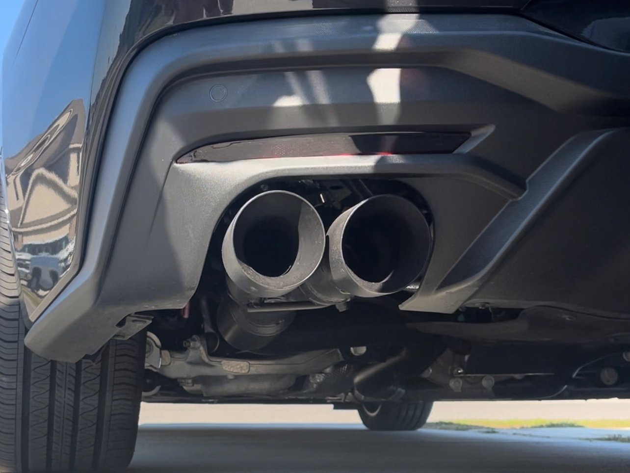 Flowmaster Outlaw Axle-Back Exhaust System with Black Tips (2024 Mustang GT w/ Active Exhaust, Dark Horse