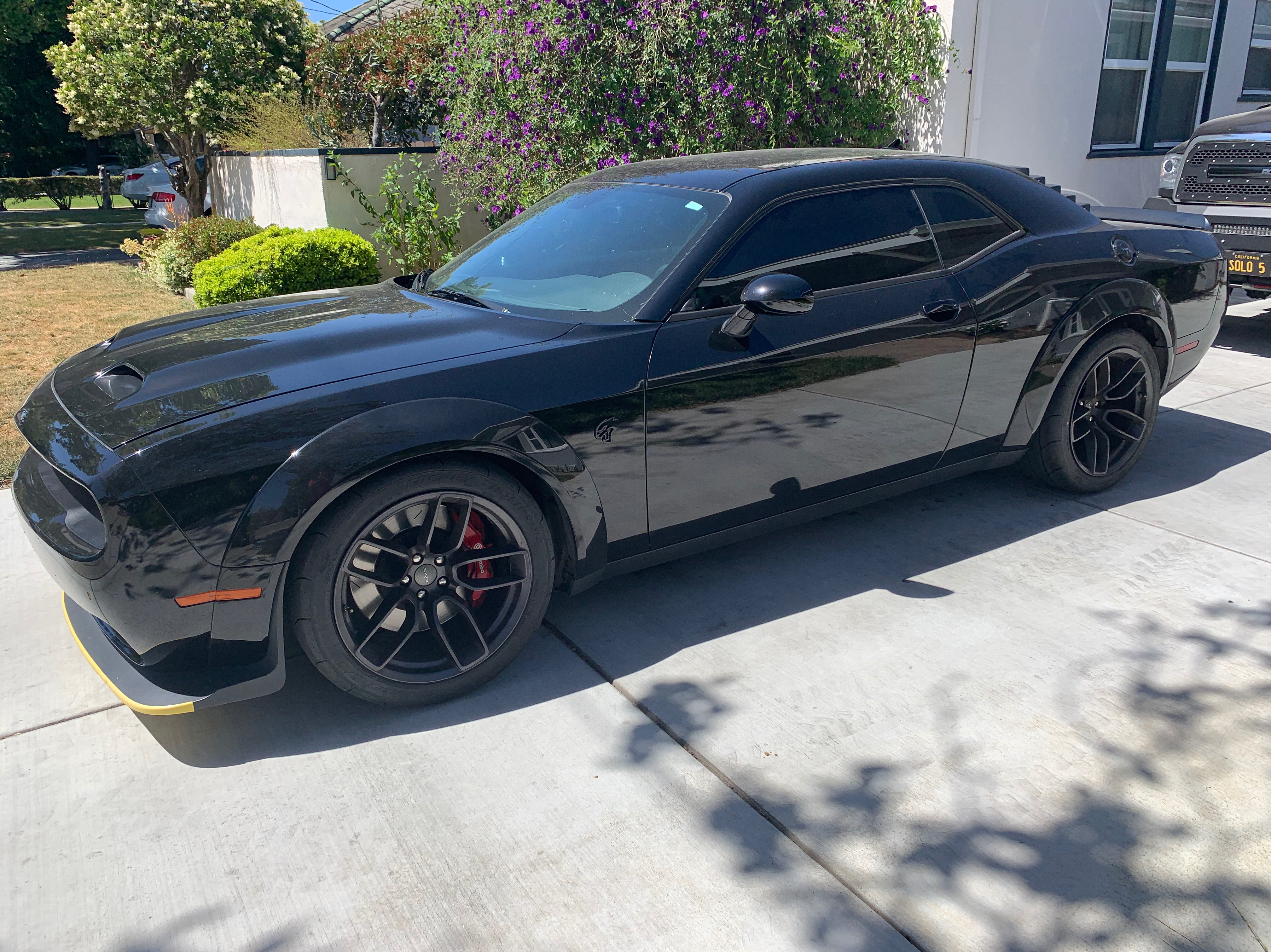 SRT Hellcat Redeye Widebody Mickey Thompson ET Street S/S Tire